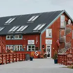 Lofoten Aurora Oceanfront 罗弗敦极光海景度假屋 モスケネス