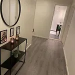 Lofoten Aurora Oceanfront 罗弗敦极光海景度假屋 アパート モスケネス