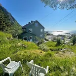 アパート Lofoten Aurora Oceanfront 罗弗敦极光海景度假屋 モスケネス