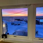 Lofoten Aurora Oceanfront 罗弗敦极光海景度假屋 モスケネス