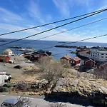 Apartment Lofoten Aurora Oceanfront 罗弗敦极光海景度假屋