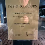 Apartment Lofoten Aurora Oceanfront 罗弗敦极光海景度假屋 *