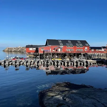 Lofoten Aurora Oceanfront 罗弗敦极光海景度假屋 Å
