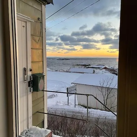 Lofoten Aurora Oceanfront 罗弗敦极光海景度假屋 Moskenes