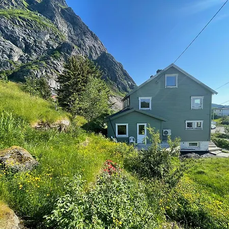 Lofoten Aurora Oceanfront 罗弗敦极光海景度假屋 Apartmán *