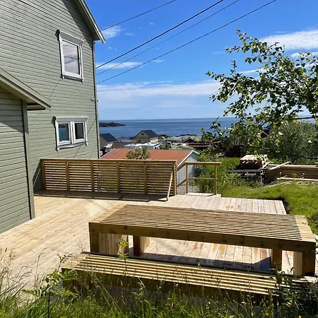Appartement Lofoten Aurora Oceanfront 罗弗敦极光海景度假屋 *