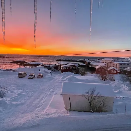 Lofoten Aurora Oceanfront 罗弗敦极光海景度假屋 Å