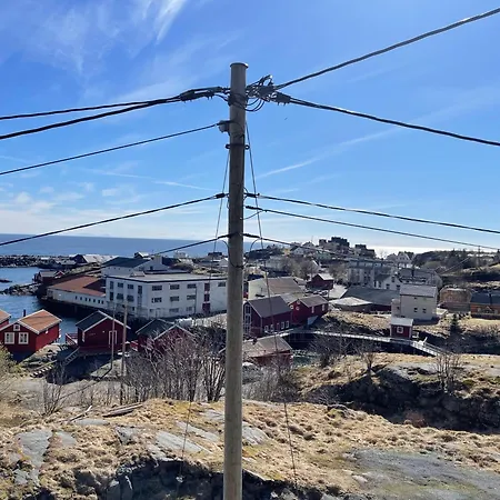 Lofoten Aurora Oceanfront 罗弗敦极光海景度假屋 *