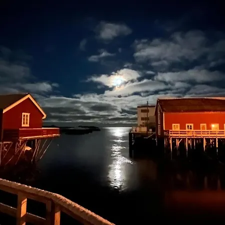 Lofoten Aurora Oceanfront 罗弗敦极光海景度假屋