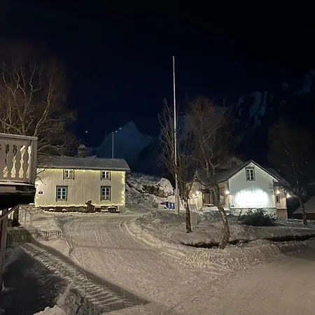 Lofoten Aurora Oceanfront 罗弗敦极光海景度假屋 Moskenes