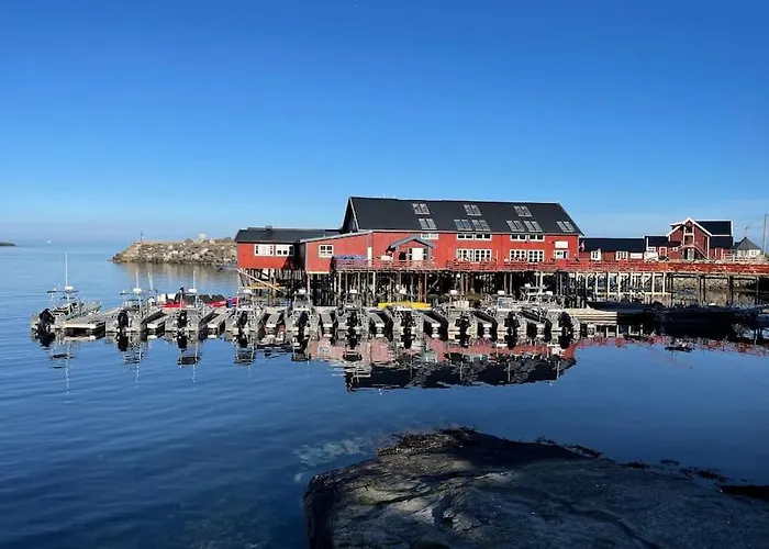 Lofoten Aurora Oceanfront 罗弗敦极光海景度假屋 Москенес