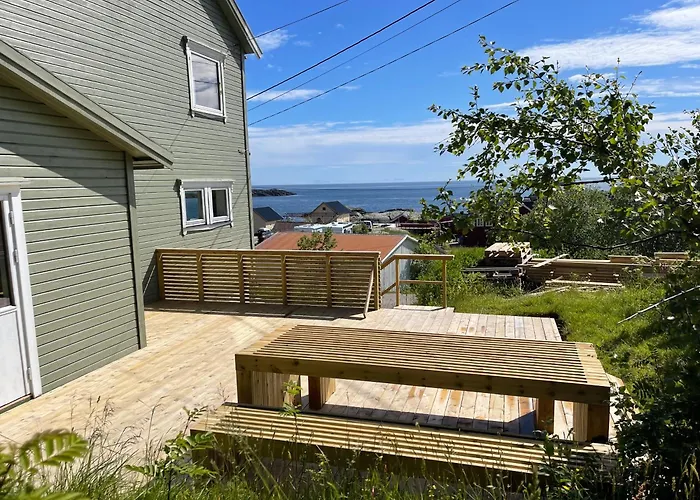 Appartamento Lofoten Aurora Oceanfront 罗弗敦极光海景度假屋 *