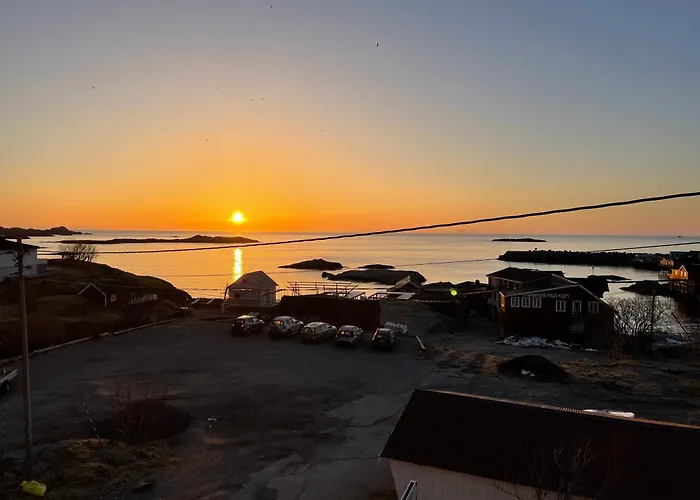 Lofoten Aurora Oceanfront 罗弗敦极光海景度假屋 Appartamento *