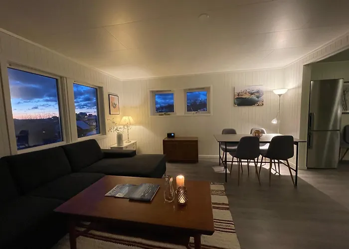 Lofoten Aurora Oceanfront 罗弗敦极光海景度假屋 *