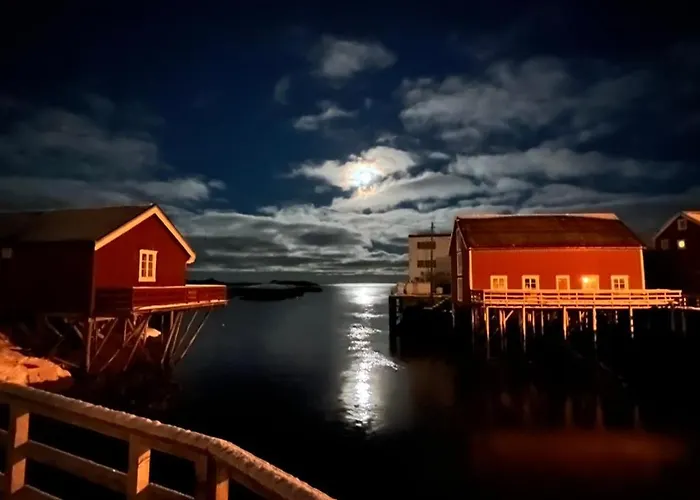 Lofoten Aurora Oceanfront 罗弗敦极光海景度假屋