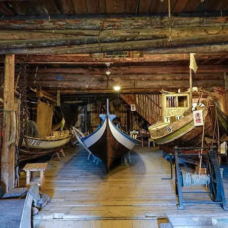 Lofoten Aurora Oceanfront 罗弗敦极光海景度假屋