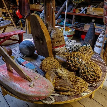 Lofoten Aurora Oceanfront 罗弗敦极光海景度假屋 アパート モスケネス