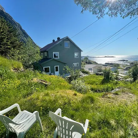 アパート Lofoten Aurora Oceanfront 罗弗敦极光海景度假屋 モスケネス