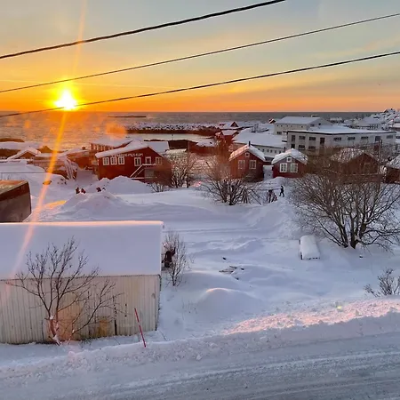 Lofoten Aurora Oceanfront 罗弗敦极光海景度假屋 アパート
