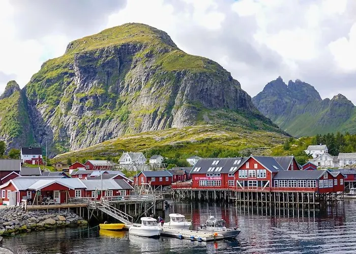 Lofoten Aurora Oceanfront 罗弗敦极光海景度假屋 Lägenhet *