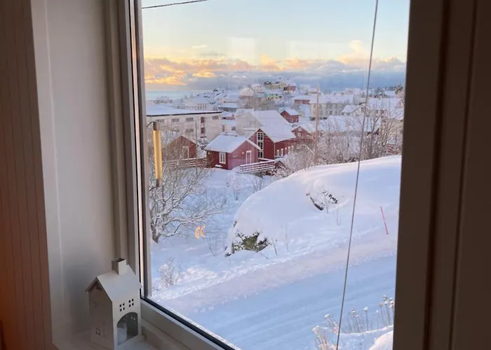 Lofoten Aurora Oceanfront 罗弗敦极光海景度假屋 Lägenhet Moskenes