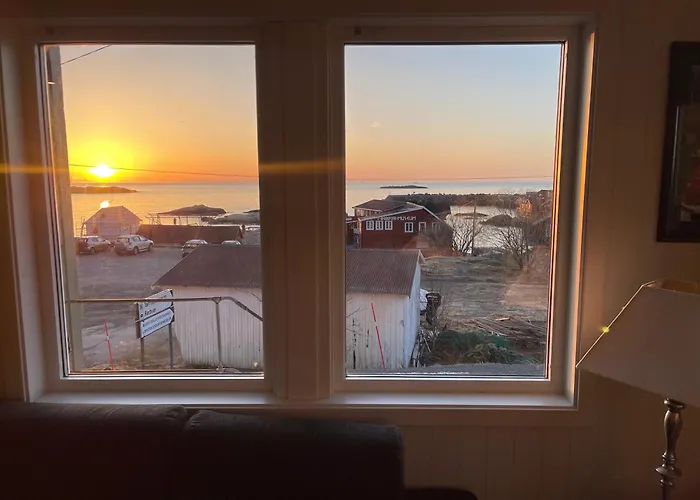 Lofoten Aurora Oceanfront 罗弗敦极光海景度假屋 Lägenhet *