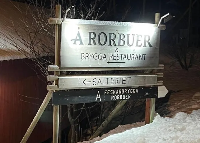 Lofoten Aurora Oceanfront 罗弗敦极光海景度假屋 Lägenhet Moskenes