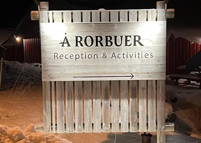 Lofoten Aurora Oceanfront 罗弗敦极光海景度假屋 Lägenhet Moskenes